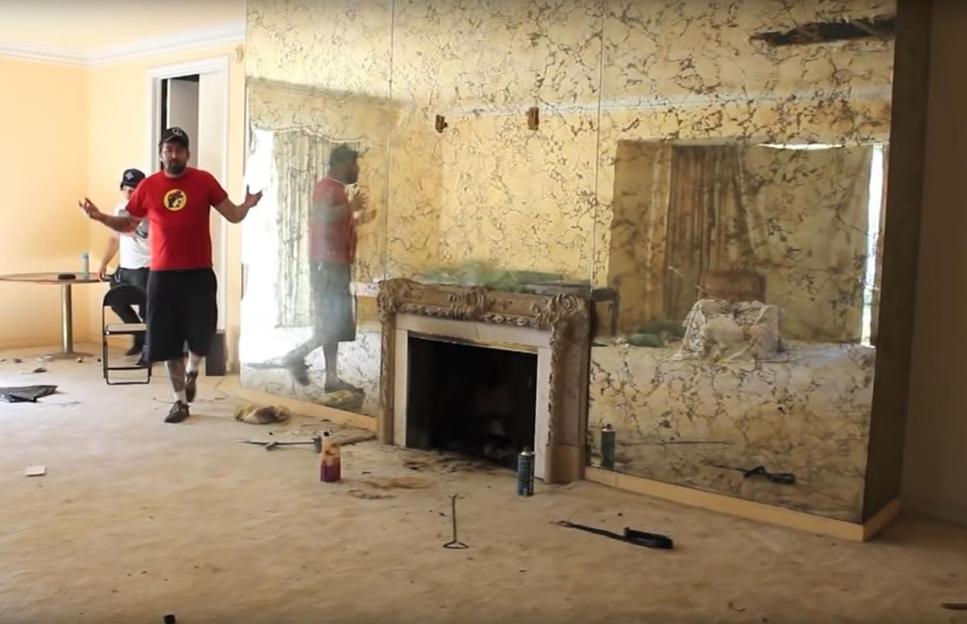 NINTCHDBPICT000579601174