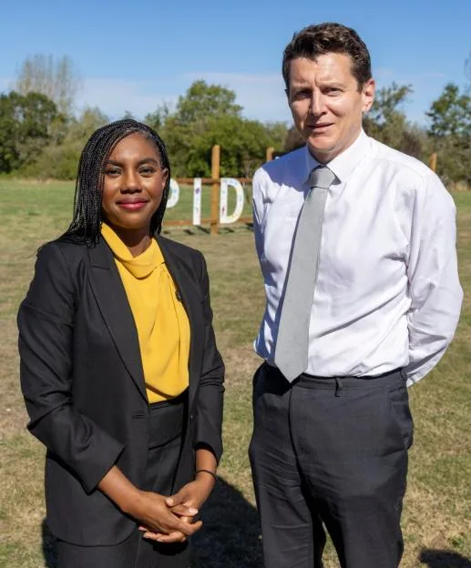‘Migrants see our young women as easy prey’ – Badenoch visits terrified Piddington locals as cops warn ‘run and hide’