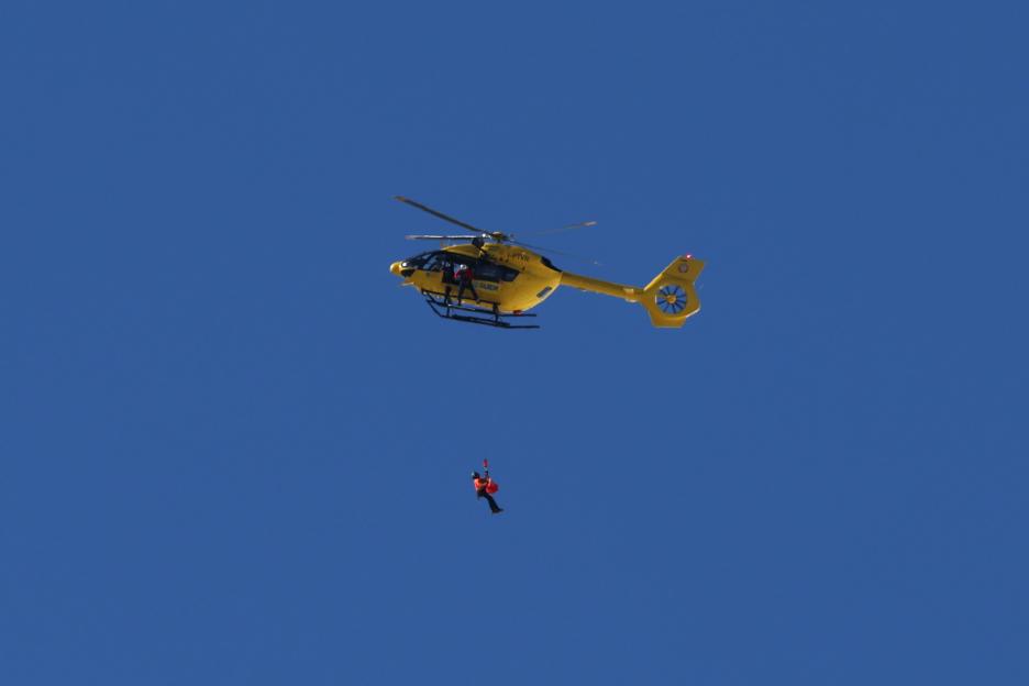 Alpine Skiing - Milano Cortina 2026 Winter Olympics: Day 2