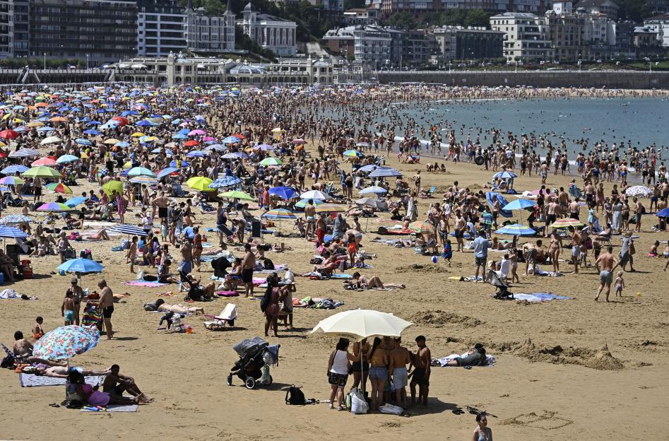 SPAIN-CLIMATE-HEAT-WARMING-WEATHER