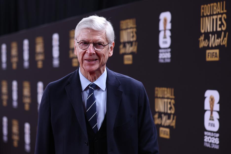 Pioneering Flight League First to Test Arsene Wenger's Innovative Daylight Offside Rule