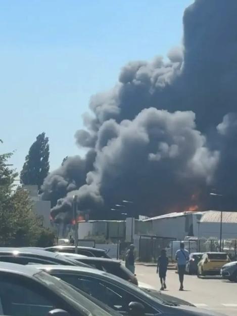 Massive Blaze Breaks Out Near Paris Charles De Gaulle Airport, Dark Smoke Rising Into the Sky