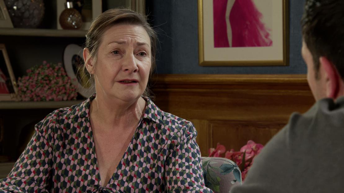 'Coronation Street Reveals Maggie's Shocking Murder Secret – Will a Devastating Death Tear the Family Apart?'