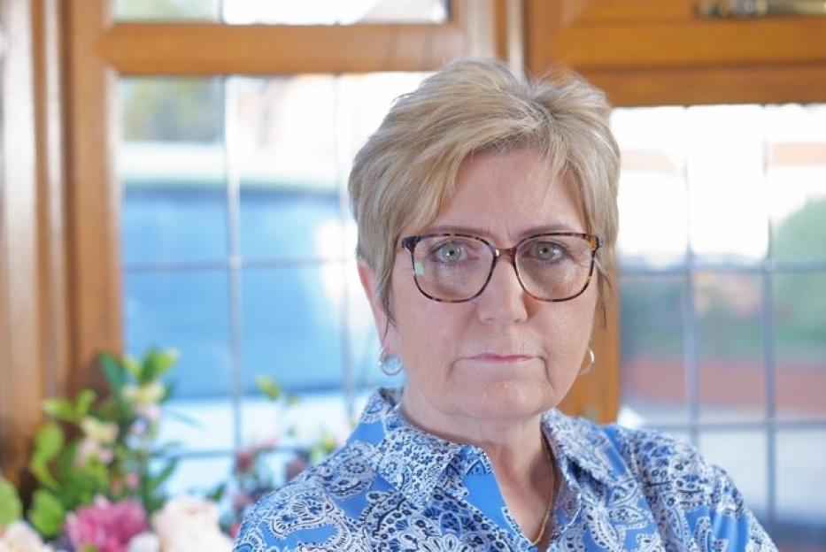 'Survivor of 'Breast Butcher' Ian Paterson Demands Justice for Hundreds of Women Who Lost Their Lives'