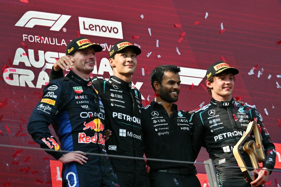 AUTO-PRIX-F1-AUT-RACE-PODIUM