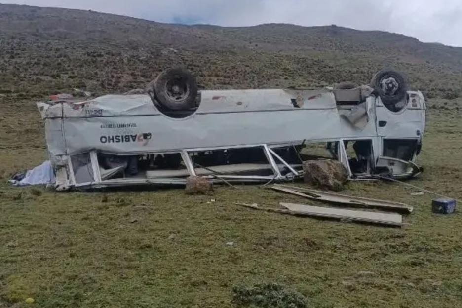 Tragic Bus Accident in Peruvian Mountains: At Least Nine Dead and 15 Injured Near Scenic Spot