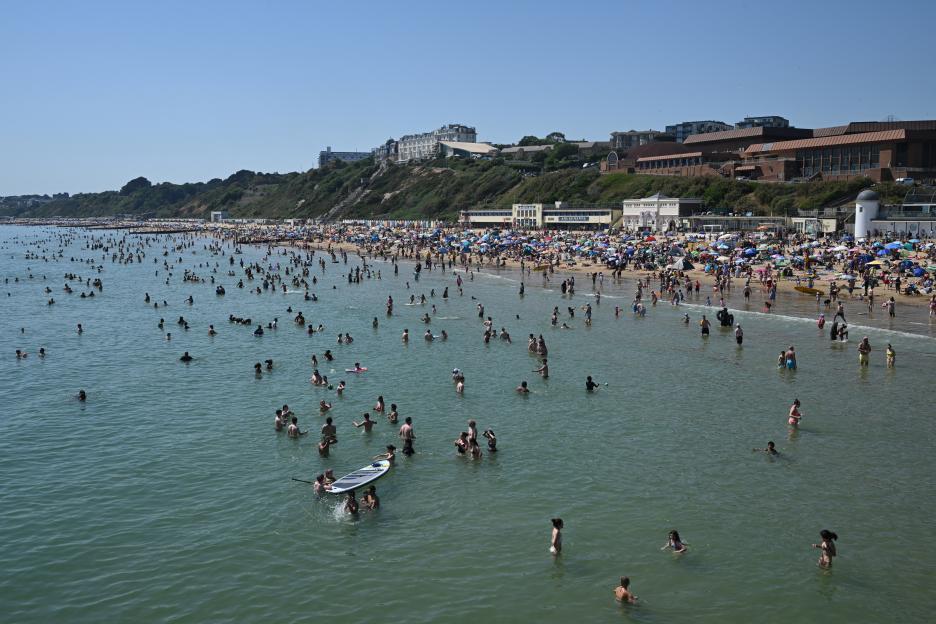 'Vape Shops Targeting Kids Take Over Our Coastal Town – Teen Girl Passes Out After £7 'Special''