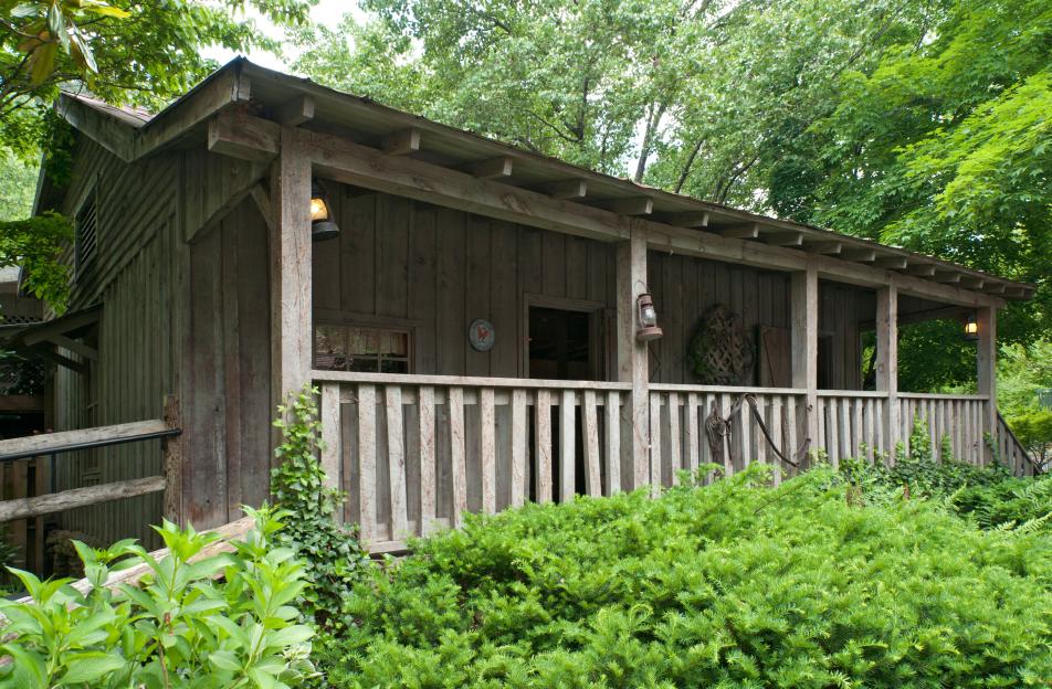 Replica of Dolly Parton's childhood home in Dollywood.