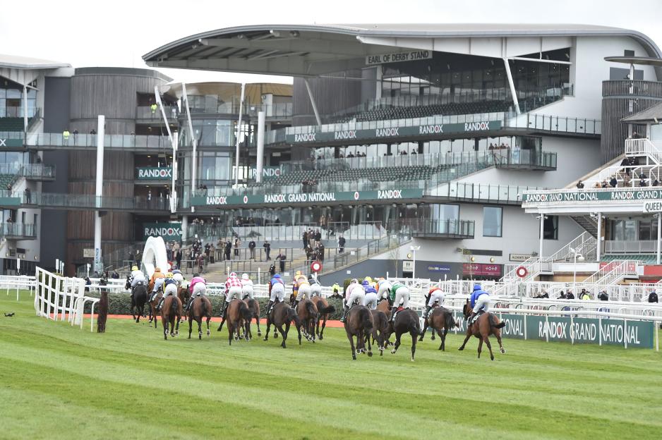 RACING-ENG-AINTREE-NATIONAL
