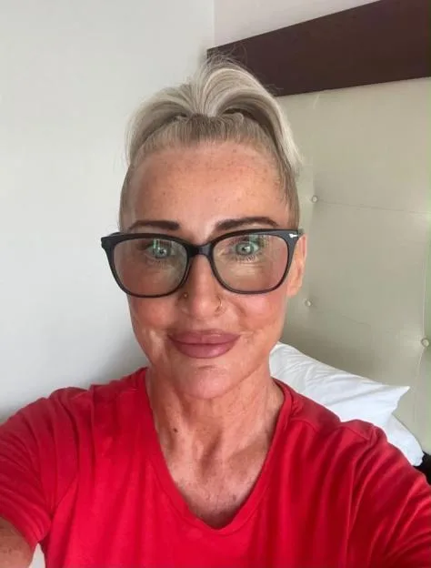 I felt invisible at 60 but magic tweakments left me looking 20 years younger – people mistake me for my girl’s sister