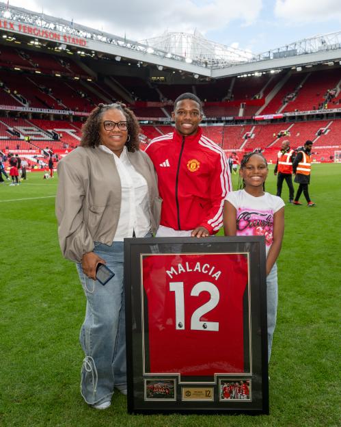 Manchester United v Nottingham Forest - Premier League