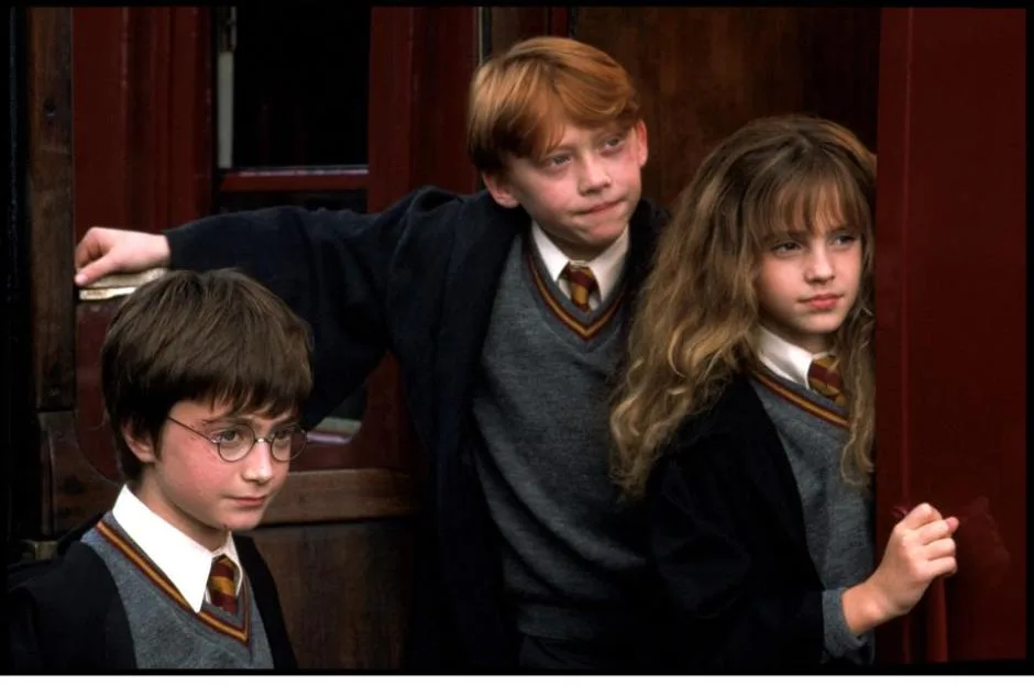 Prod DB A¿ Warner Bros / DR HARRY POTTER A L'ECOLE DES SORCIERS (HARRY POTTER AND THE PHILOSOPHER'S STONE / HARRY POTTER AND THE SORCERER'S STONE) de Chris Colombus 2001 USA avec Daniel Radcliffe, Rupert Grint et Emma Watson d'aprA¿s le roman de J