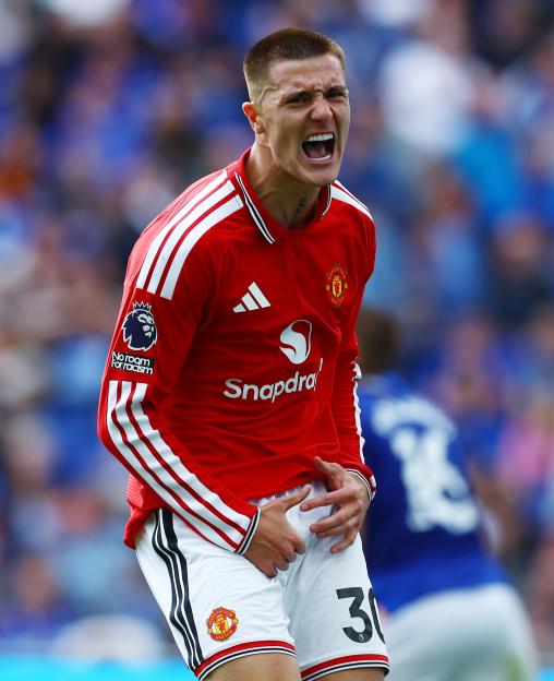 Paul Scholes Urges Michael Carrick to Bench £62.5m Star for Benjamin Sesko in Clash Against Man City