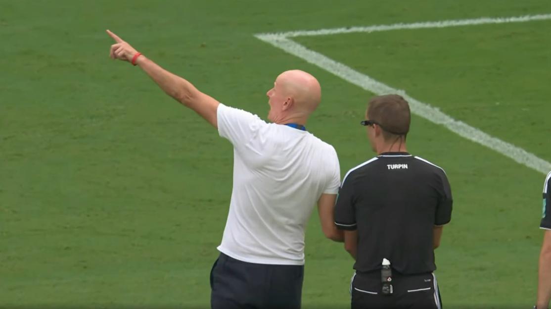 Norway coach Ståle Solbakken points and shouts at referee Clement Turpin.