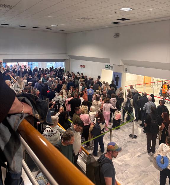 'Three-Hour Nightmare at Spanish Airport: A Cautionary Tale for British Holidaymakers This Summer'