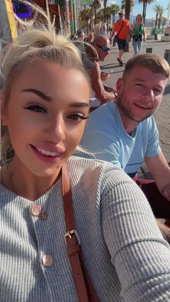 'First Date Fortune: We Won the Lottery and Spontaneously Jet-Set to Benidorm!'