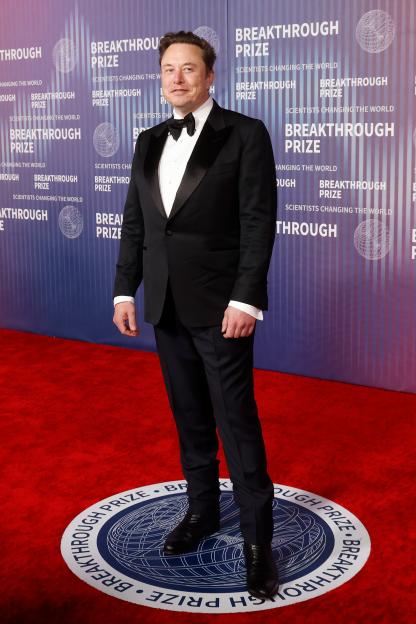 Elon Musk smiling at the Breakthrough Prize Ceremony.