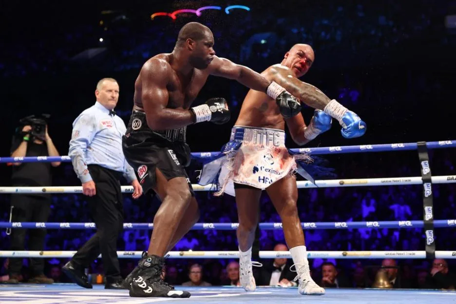 My missus checks I’m still breathing then leaves… she hates boxing but loves me too much to not be there, says Wardley