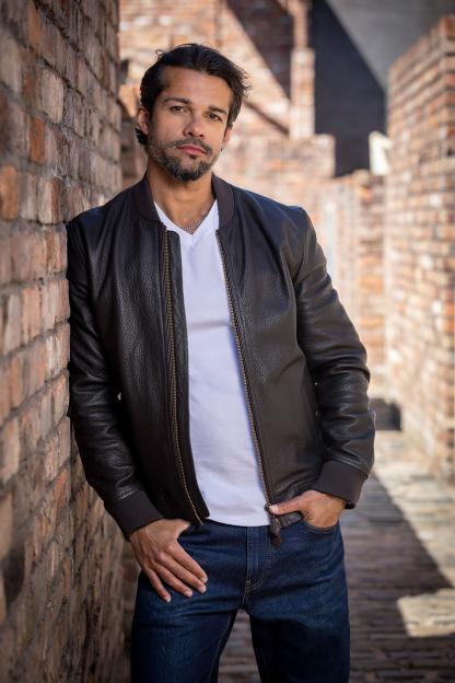Coronation Street Unveils Leanne Battersby’s Charming New Love Interest – Get Ready for Some Drama!