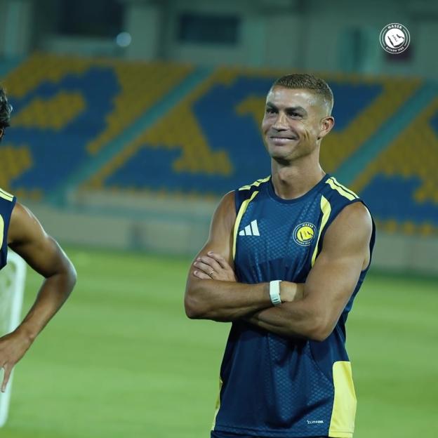 Cristiano Ronaldo Shows Off Ring at Al Nassr Training Amid Wedding Congrats from Postecoglou for Georgina Rodriguez