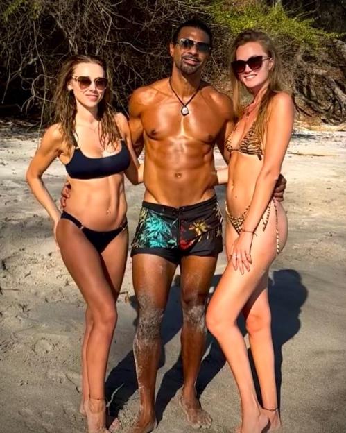 David Haye with Una Healy and Sian Osborne on the beach.