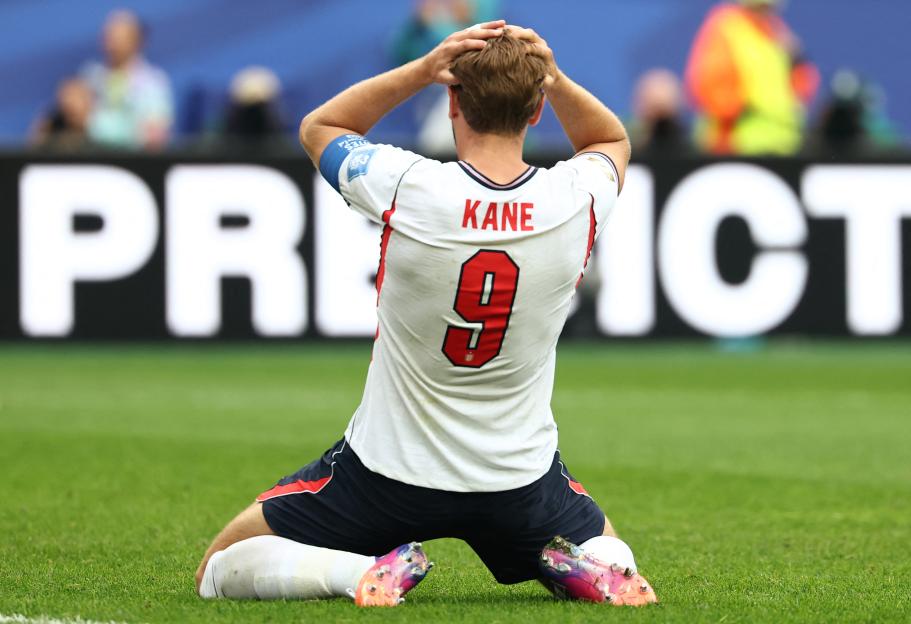 England forward Harry Kane reacts after missing a goal opportunity.