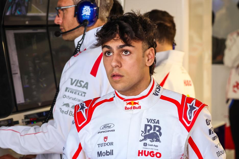 'Legendary Karting Coach: Arvid Lindblad Mirrors F1 Star Lewis Hamilton but Needs to Master This Essential Trait to Claim Titles'