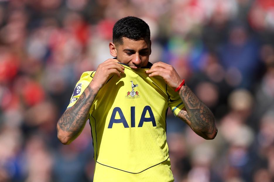 Tottenham Legend Criticizes Cristian Romero's Absence, Shares Story of Playing with a BROKEN ANKLE for the Team