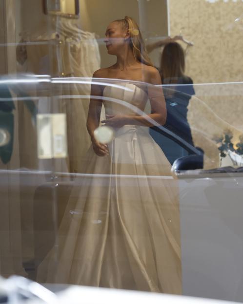 Excl - Say yes to the dress!