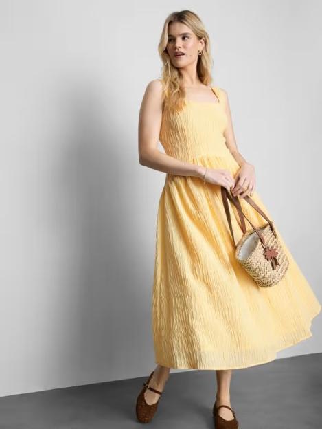 'Shoppers Rave About Primark's Stunning £20 Midi Dress Perfect for Spring and Summer!'