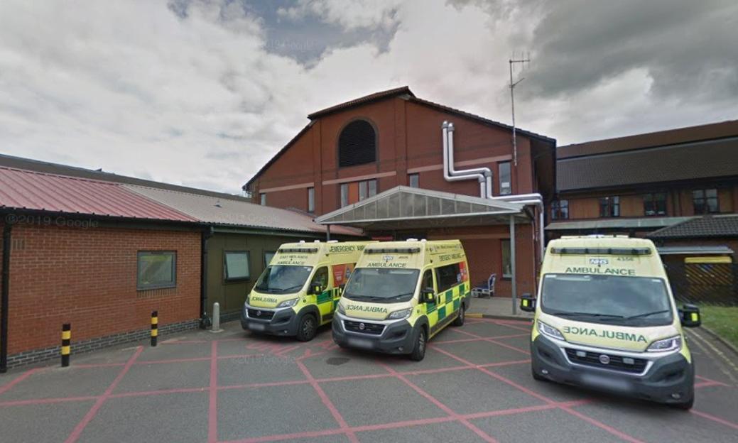 Dad, 41, sues NHS after hospital gave him seven years of ¿unnecessary¿ cancer hell