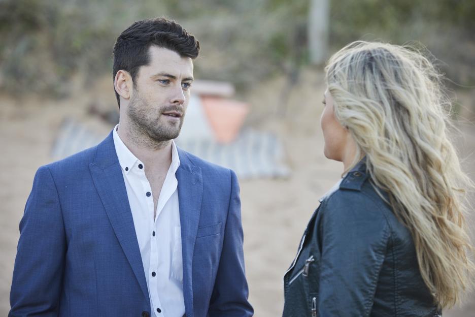 Brody and Ziggy from Home & Away talking to each other.