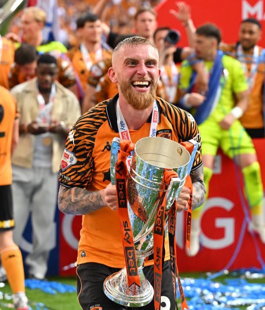 Oli McBurnie Earns Hull Star's Dream Vegas Getaway from Thrilled Owner After Stunning Playoff Promise