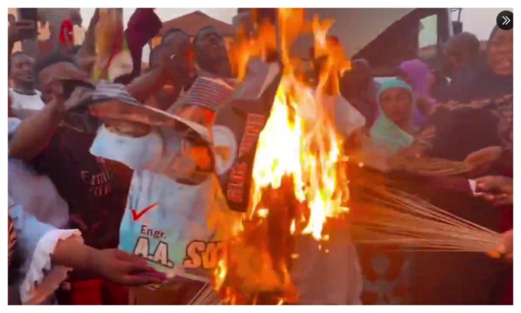 Nasarawa Residents Set Fire to Gov. Sule's Campaign Posters in 2027 [VIDEO]