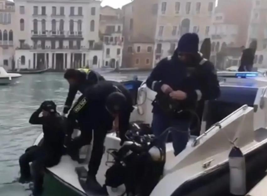 NINTCHDBPICT001061824938