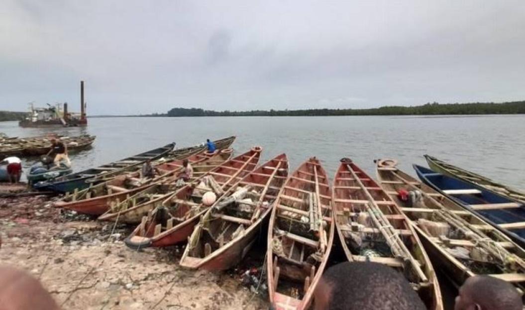 'Nigeria's Coastal Communities at Risk as Atlantic Ocean Advances – Environmental Activist Sounds the Alarm'
