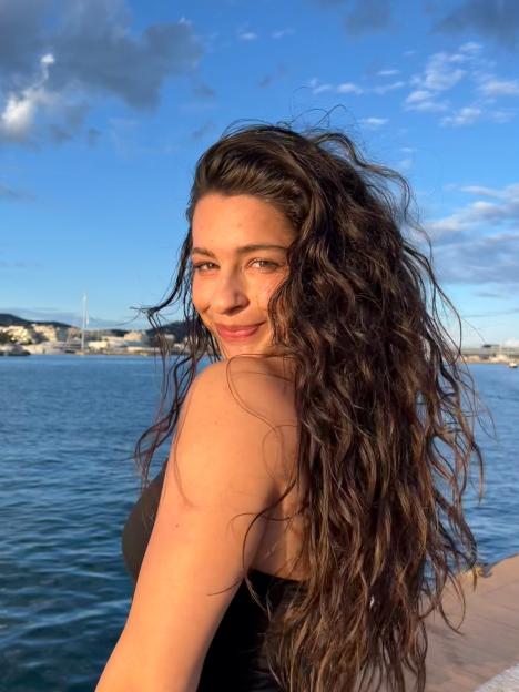 Race Across the World star born without womb undergoes IVF for £13,000 in bid to become mum