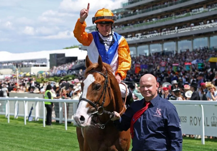‘People’s horse’ Ten Bob Tony all set to gatecrash Breeders’ Cup after getting green light from Ed Walker