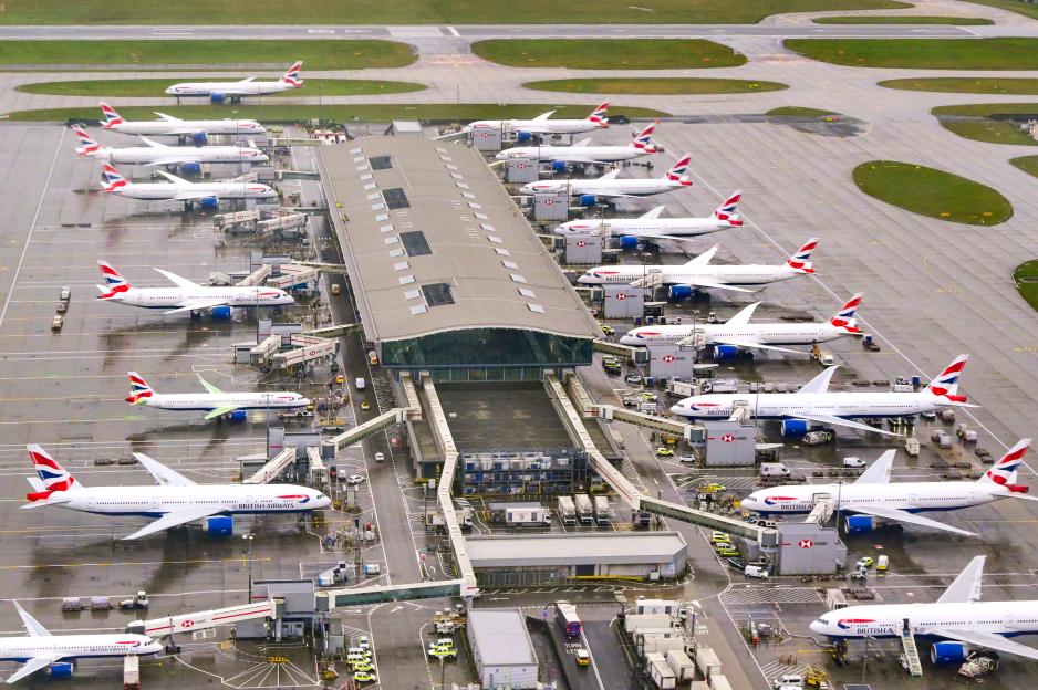 Comprehensive Travel Tips for UK Travelers After ATC Outage Grounds 1,750 Flights