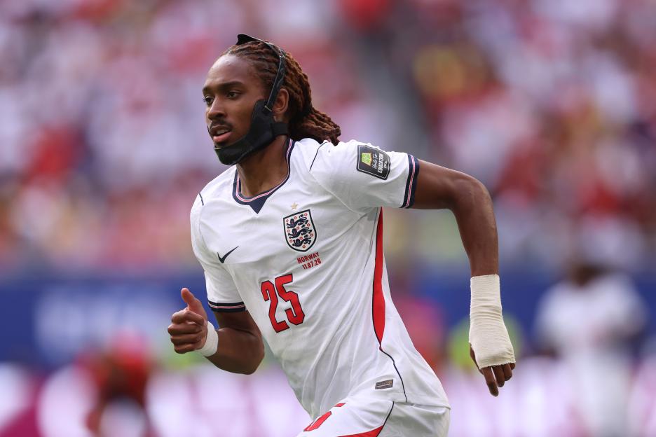 'Djed Spence Drops Face Mask in World Cup Victory Against Norway, Emerges as Unexpected England Hero'