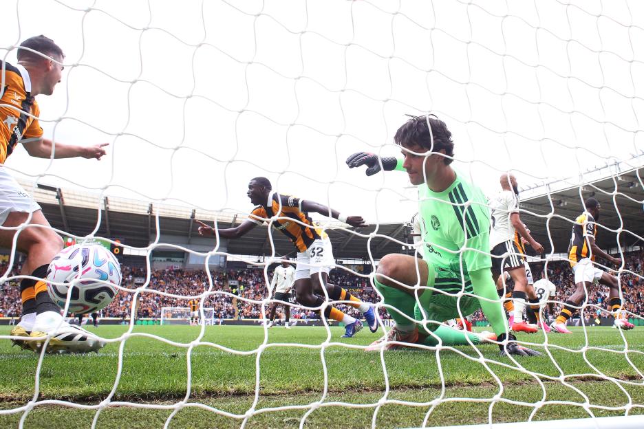 Man Utd Player Ratings: Dorgu Struggles Upfront, Heaven Faces Tough Time, While Mbeumo Shines Bright