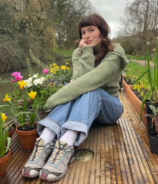 Boost Your Mood with Dopamine Gardening: 52 Simple Tasks for Any Space!