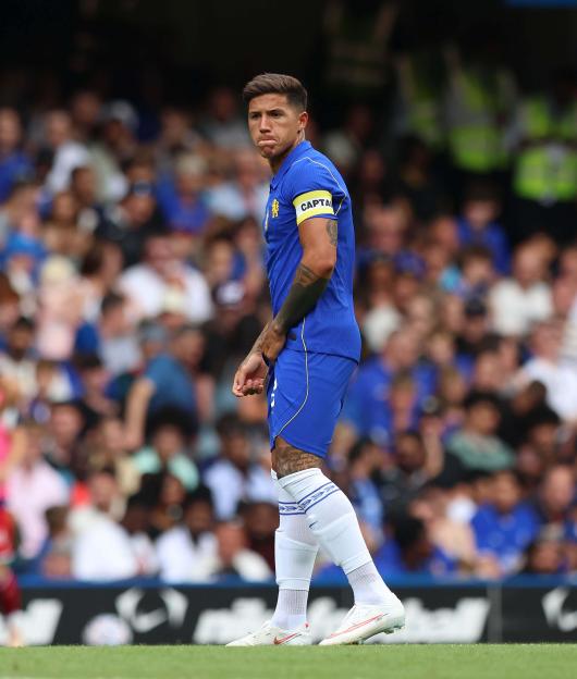 "Enzo Fernandez's Chelsea Struggles: Where Does He Fit Under Alonso?"