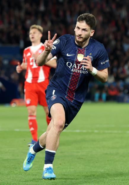 PSG Triumphs 5-4 Over Bayern Munich in Epic 'Game of the Century,' Setting New Champions League Record!