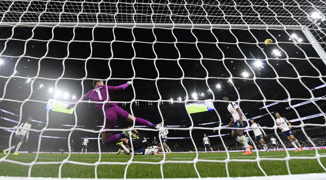 FBL-ENG-PR-TOTTENHAM-FULHAM