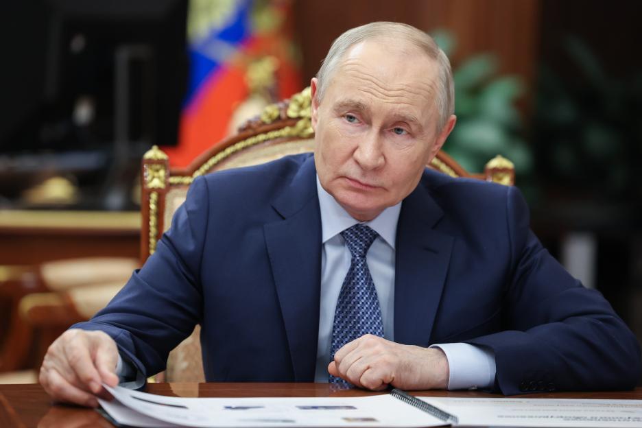Putin Intensifies NATO Border Military Build-Up as Satellite Images Uncover Widespread Expansion, Heightening WW3 Concerns
