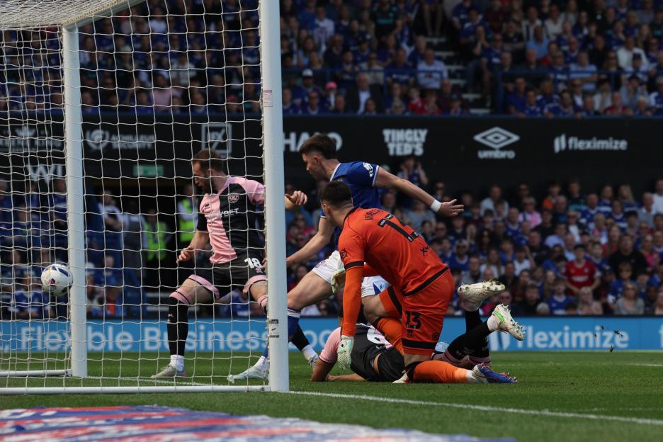Ipswich Clinches Premier League Return with Dominant Victory Over QPR, Leaving Millwall and Middlesbrough to Battle in Playoff Drama