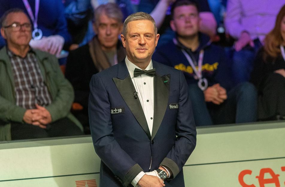 'Referee Stands Firm: Yan Bingtao's 'Out of Order' Request Denied in World Snooker Championship Final'