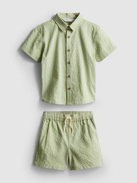 Green seersucker shirt and matching shorts.