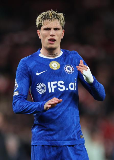 'Chelsea Eyes Surprise Signing of 23-Year-Old English Forward to Replace £40 Million Flop Alejandro Garnacho'